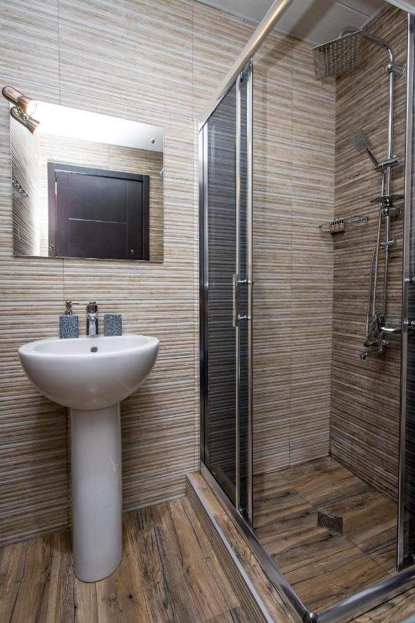 Hb Apartments Mari Brose Tbilisi Exterior foto